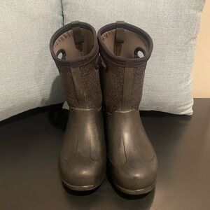 Bogs Kids Black and Gray Boots